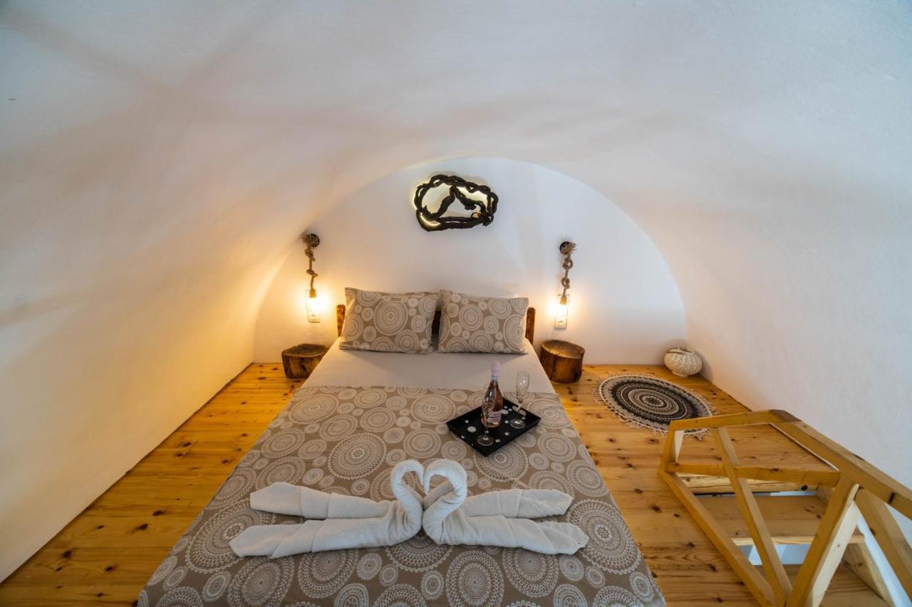 Asera Suites - Prive Jacuzzi Kamari  Bagian luar foto